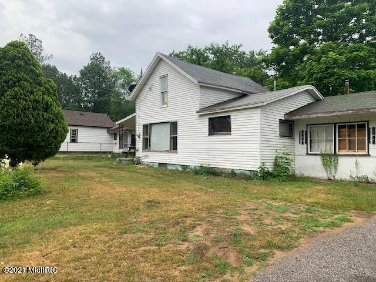 Picture of Home For Sale in Covert, Michigan, United States