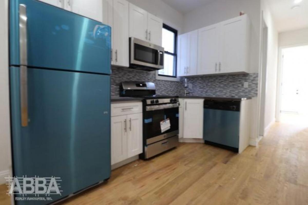 Picture of Home For Rent in Bronx, New York, United States