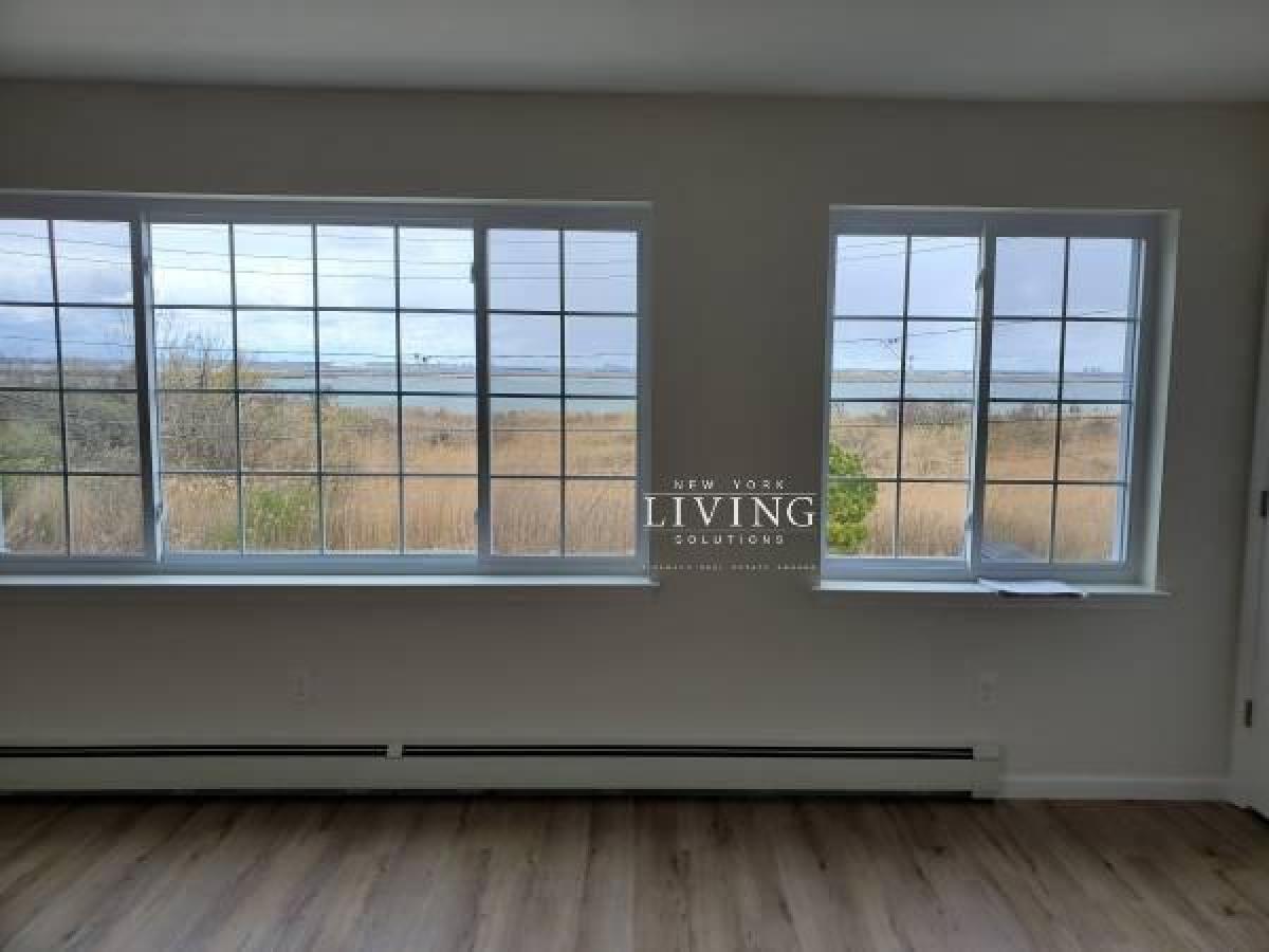 Picture of Home For Rent in Arverne, New York, United States