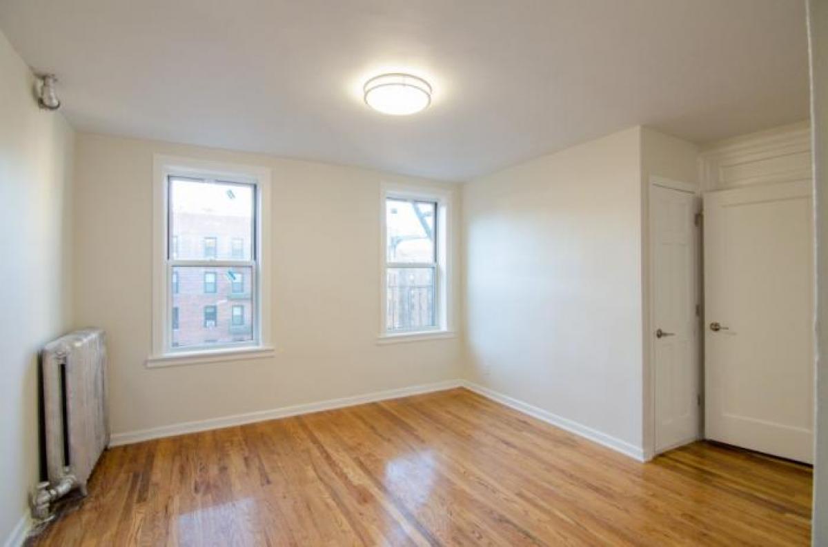 Picture of Apartment For Rent in Jackson Heights, New York, United States