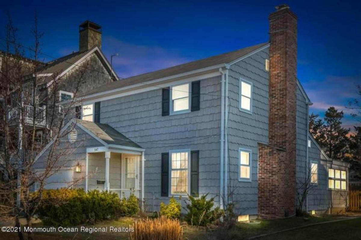 Picture of Home For Sale in Bay Head, New Jersey, United States