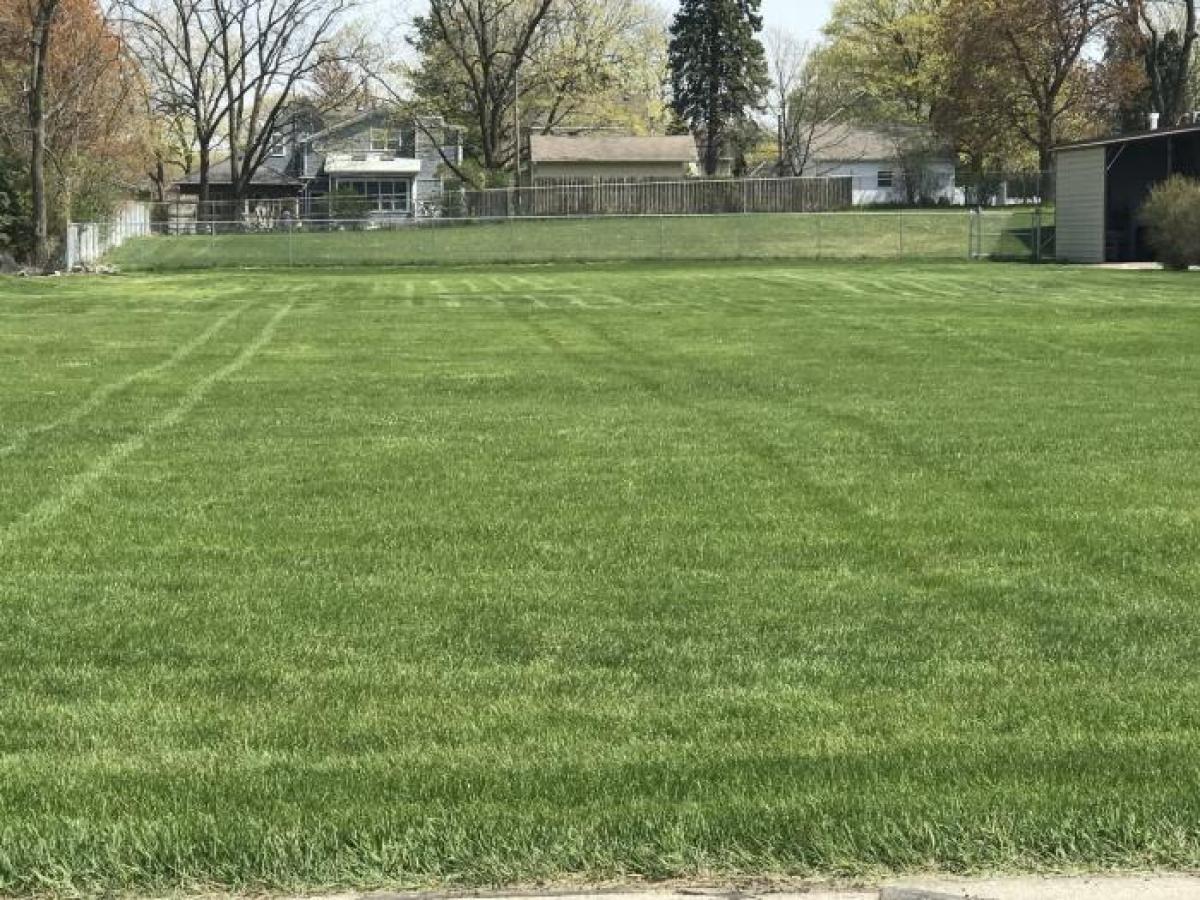 Picture of Residential Land For Sale in Sycamore, Illinois, United States