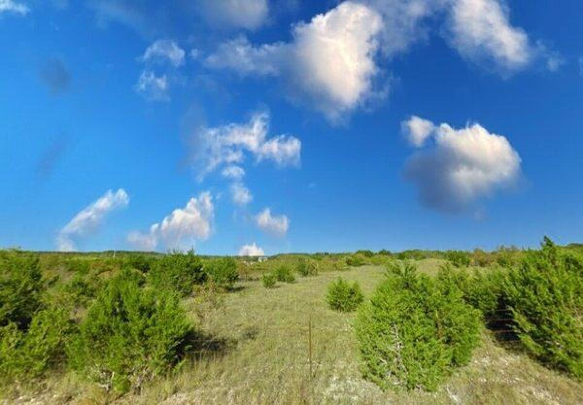 Picture of Residential Land For Sale in Cleburne, Texas, United States