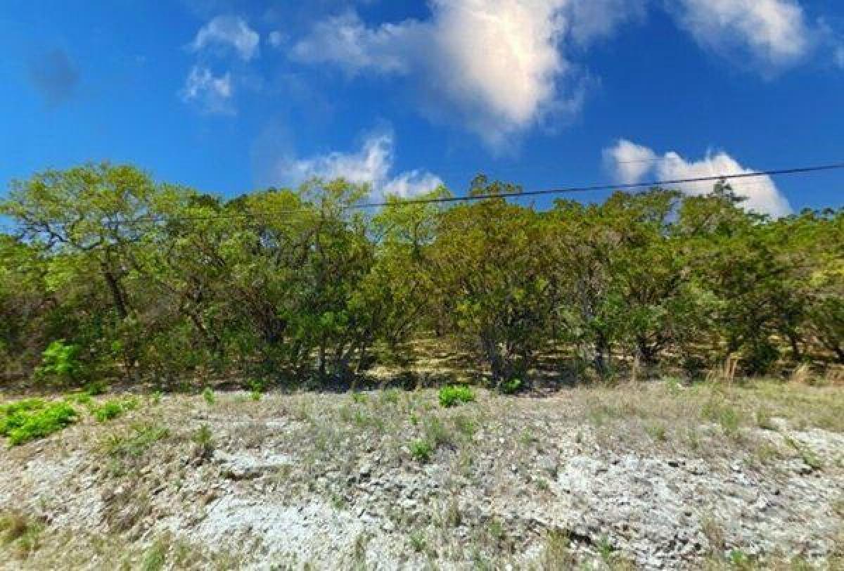 Picture of Residential Land For Sale in Lakehills, Texas, United States