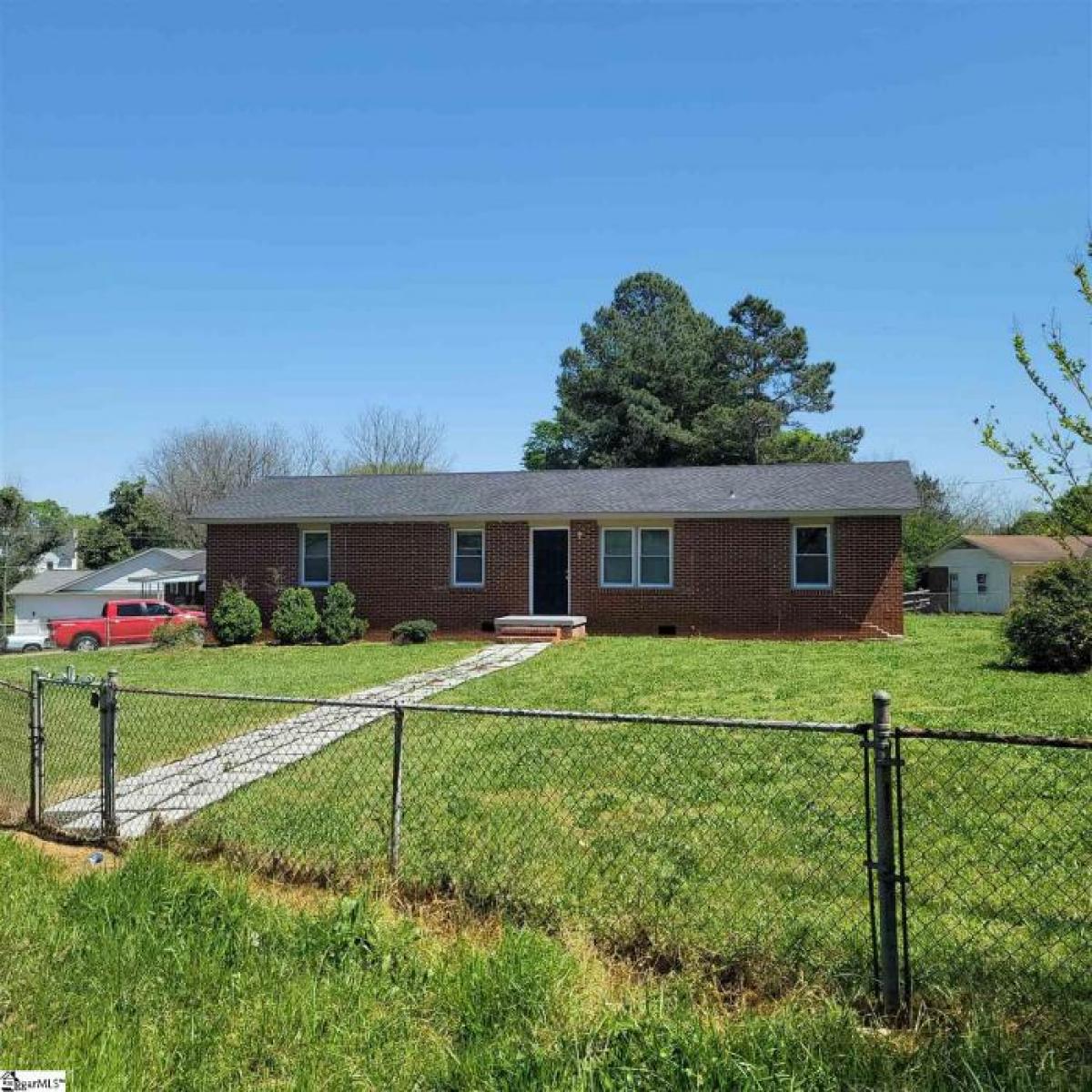 Picture of Home For Sale in Belton, South Carolina, United States