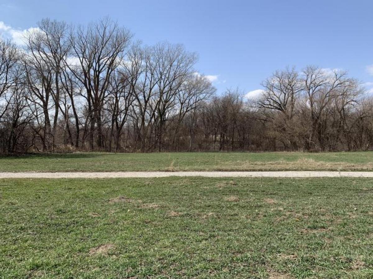 Picture of Residential Land For Sale in Missouri Valley, Iowa, United States