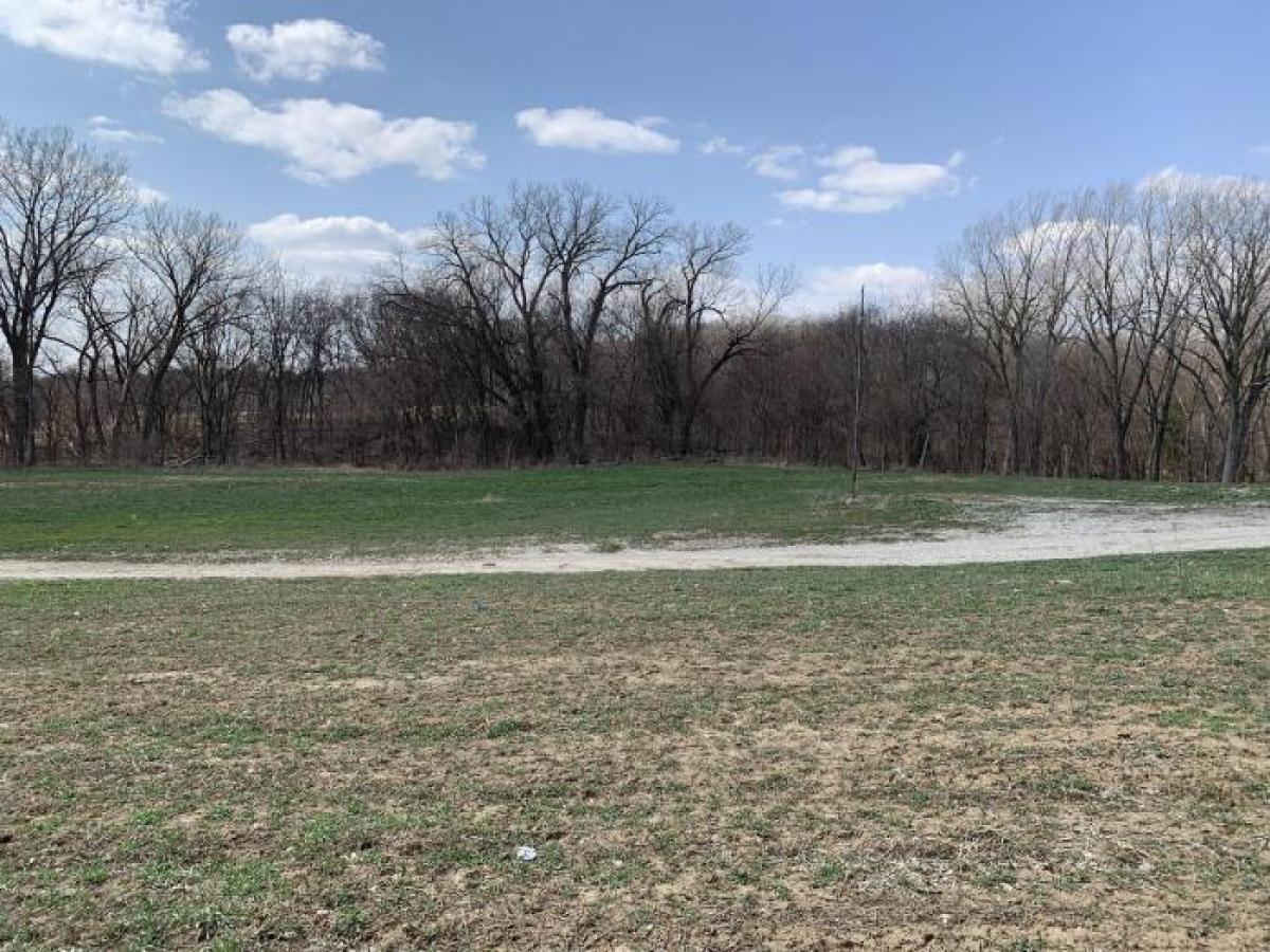 Picture of Residential Land For Sale in Missouri Valley, Iowa, United States