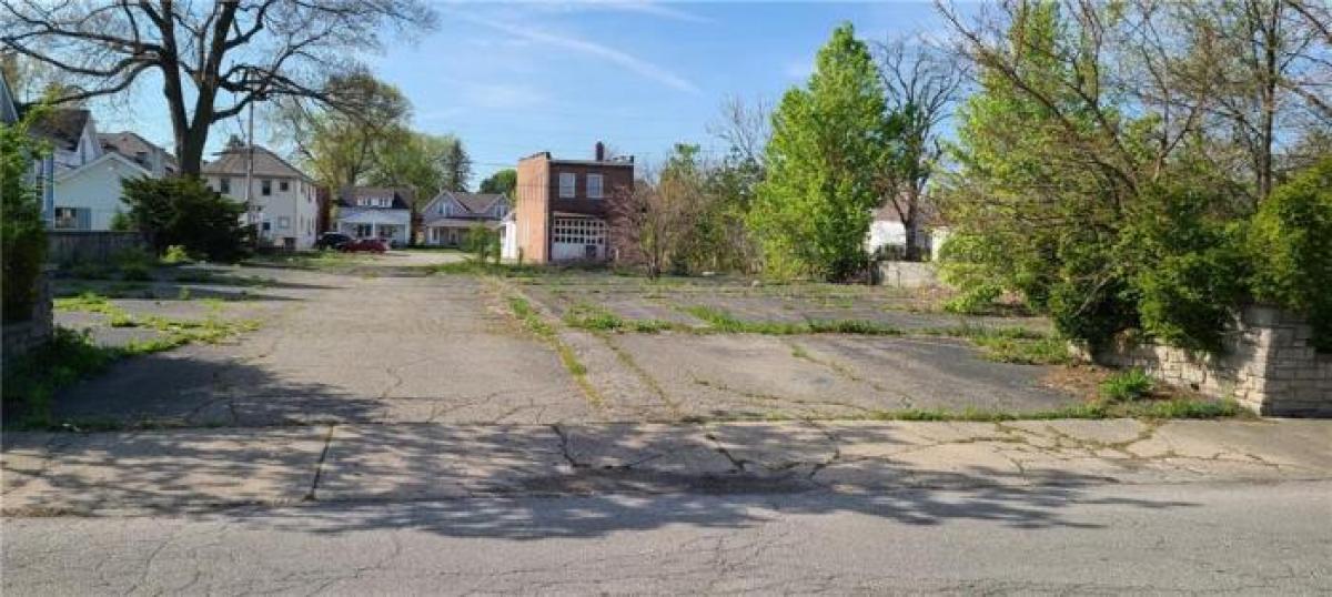 Picture of Residential Land For Sale in Anderson, Indiana, United States