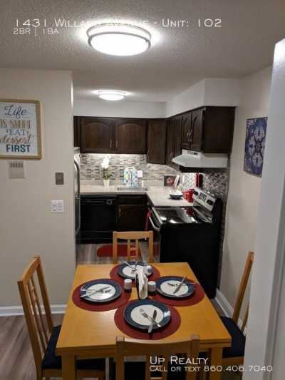 Apartment For Rent in Newington, Connecticut