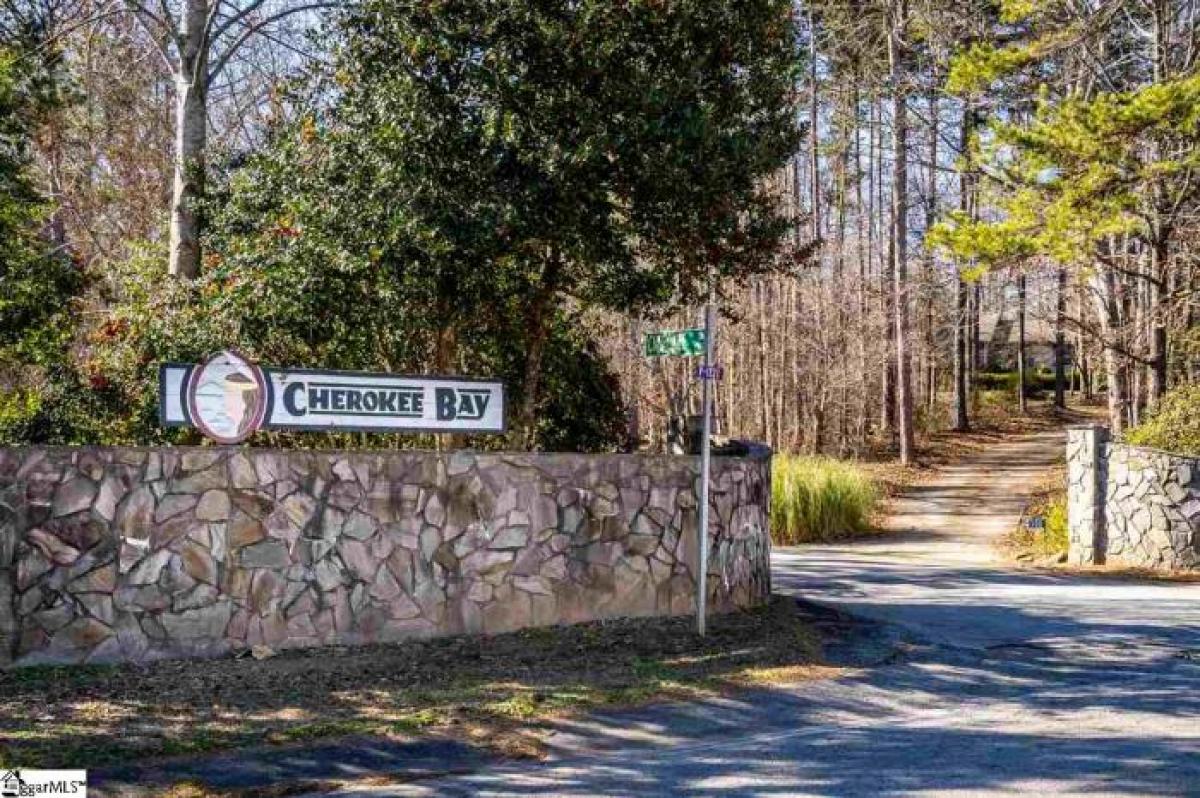 Picture of Residential Land For Sale in Fair Play, South Carolina, United States