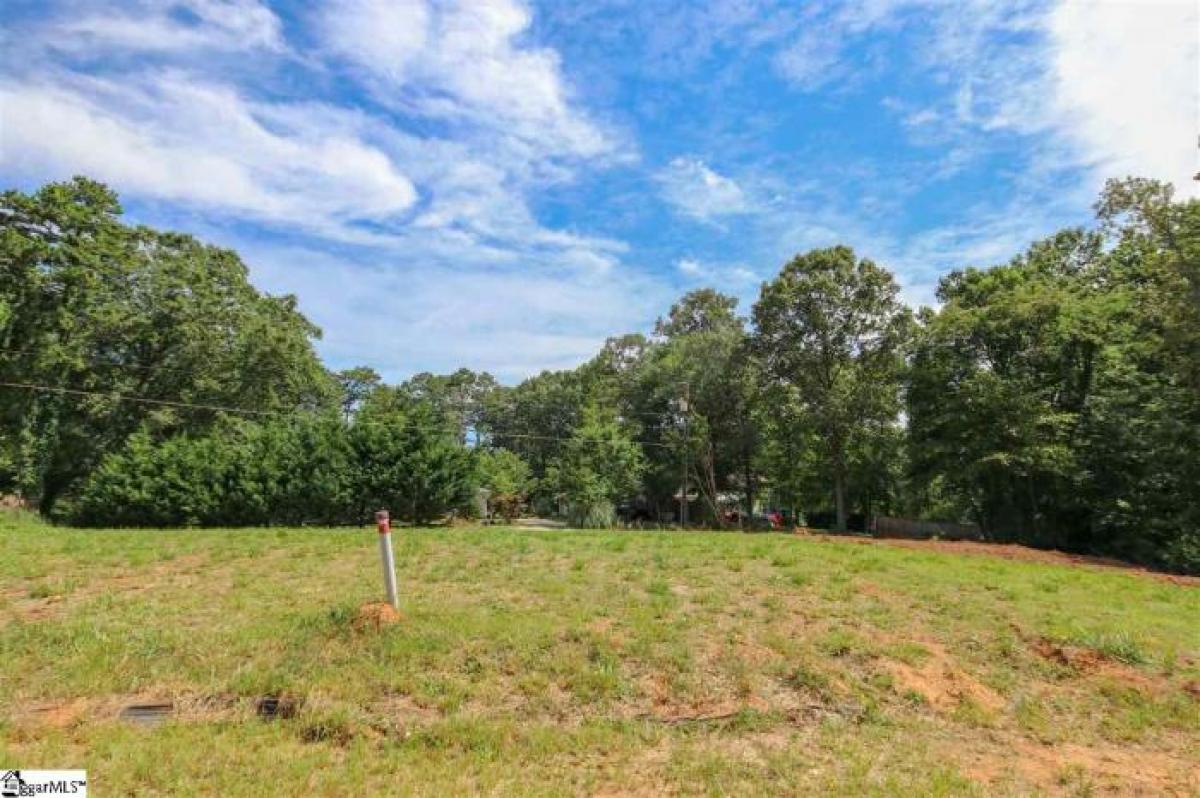 Picture of Residential Land For Sale in Greer, South Carolina, United States