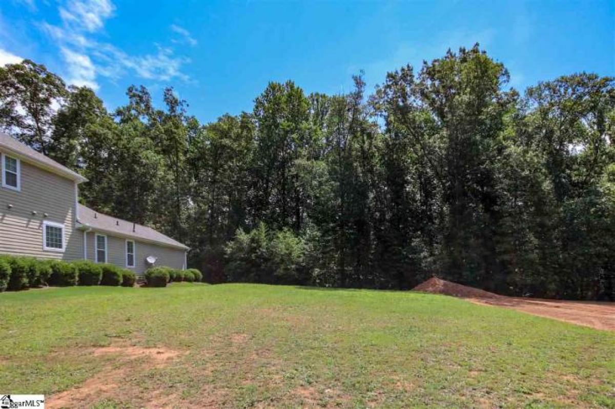 Picture of Residential Land For Sale in Greer, South Carolina, United States