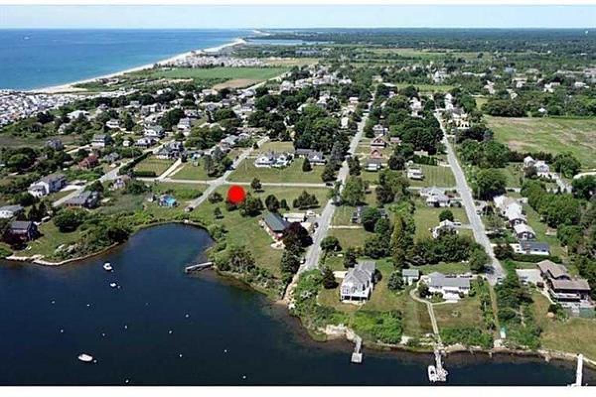 Picture of Residential Land For Sale in South Kingstown, Rhode Island, United States