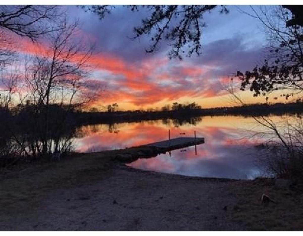 Picture of Residential Land For Sale in Wareham, Massachusetts, United States