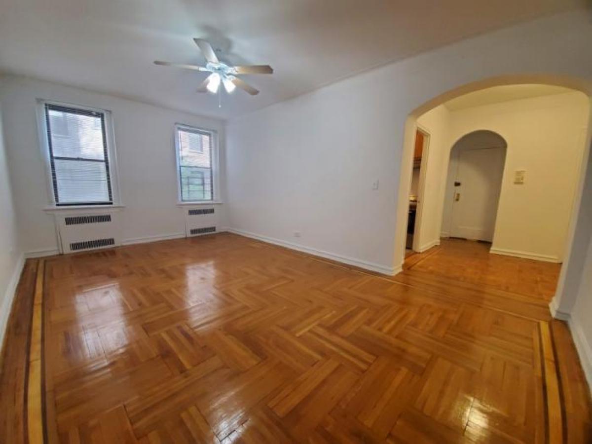 Picture of Apartment For Rent in Sunnyside, New York, United States