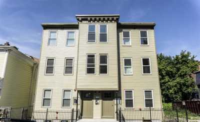 Apartment For Rent in Roxbury, Massachusetts