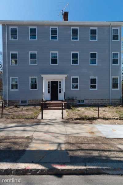 Apartment For Rent in West Roxbury, Massachusetts