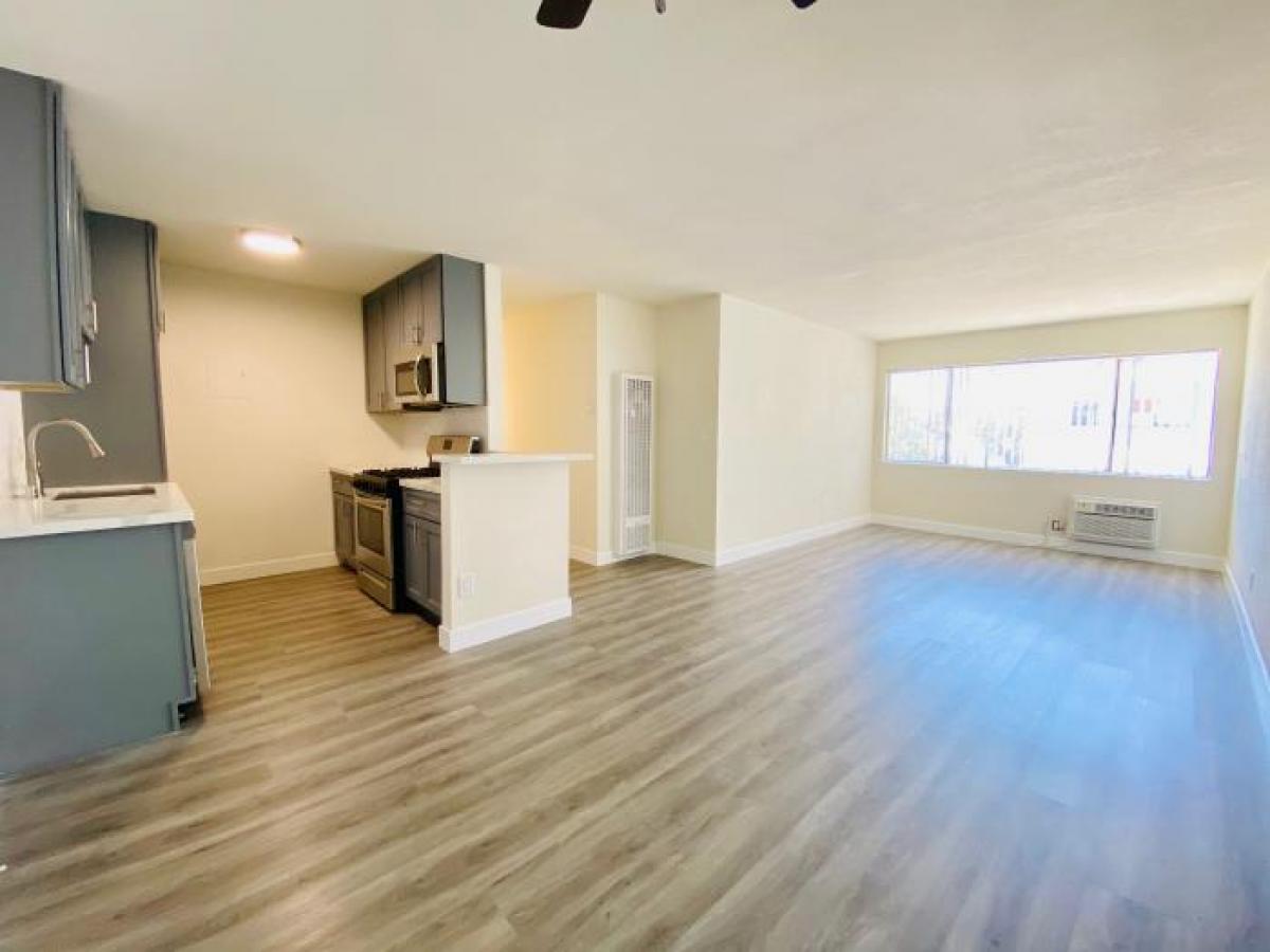 Picture of Apartment For Rent in Van Nuys, California, United States