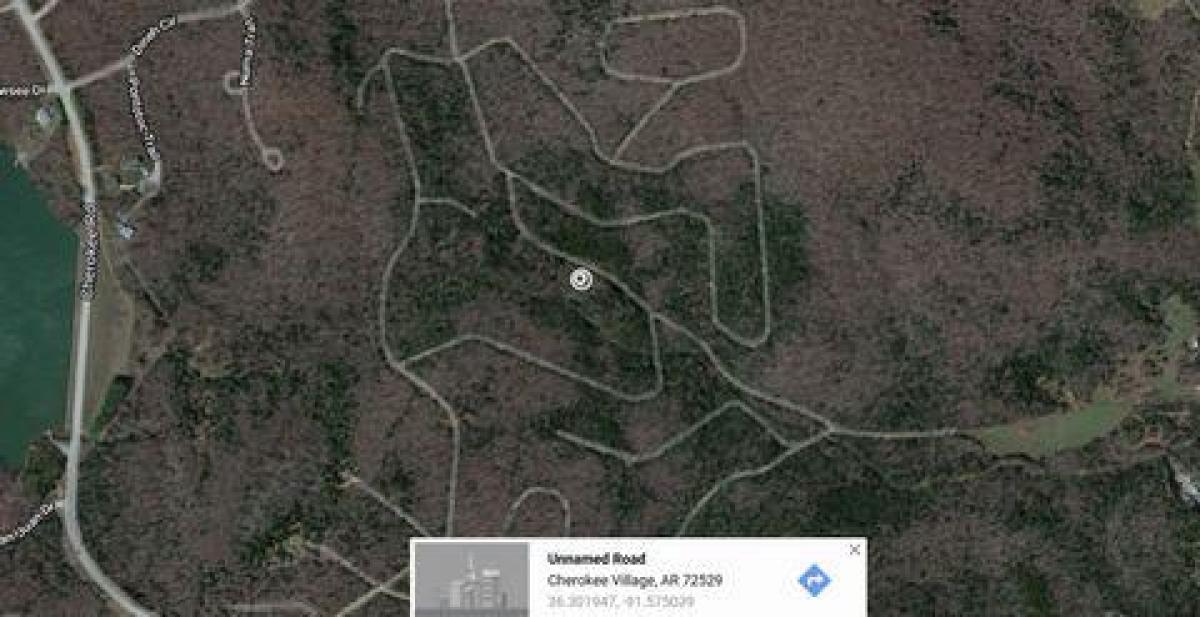 Picture of Residential Land For Sale in Cherokee Village, Arkansas, United States