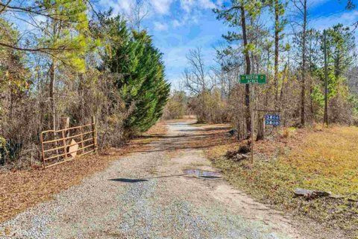 Picture of Residential Land For Sale in Madison, Georgia, United States