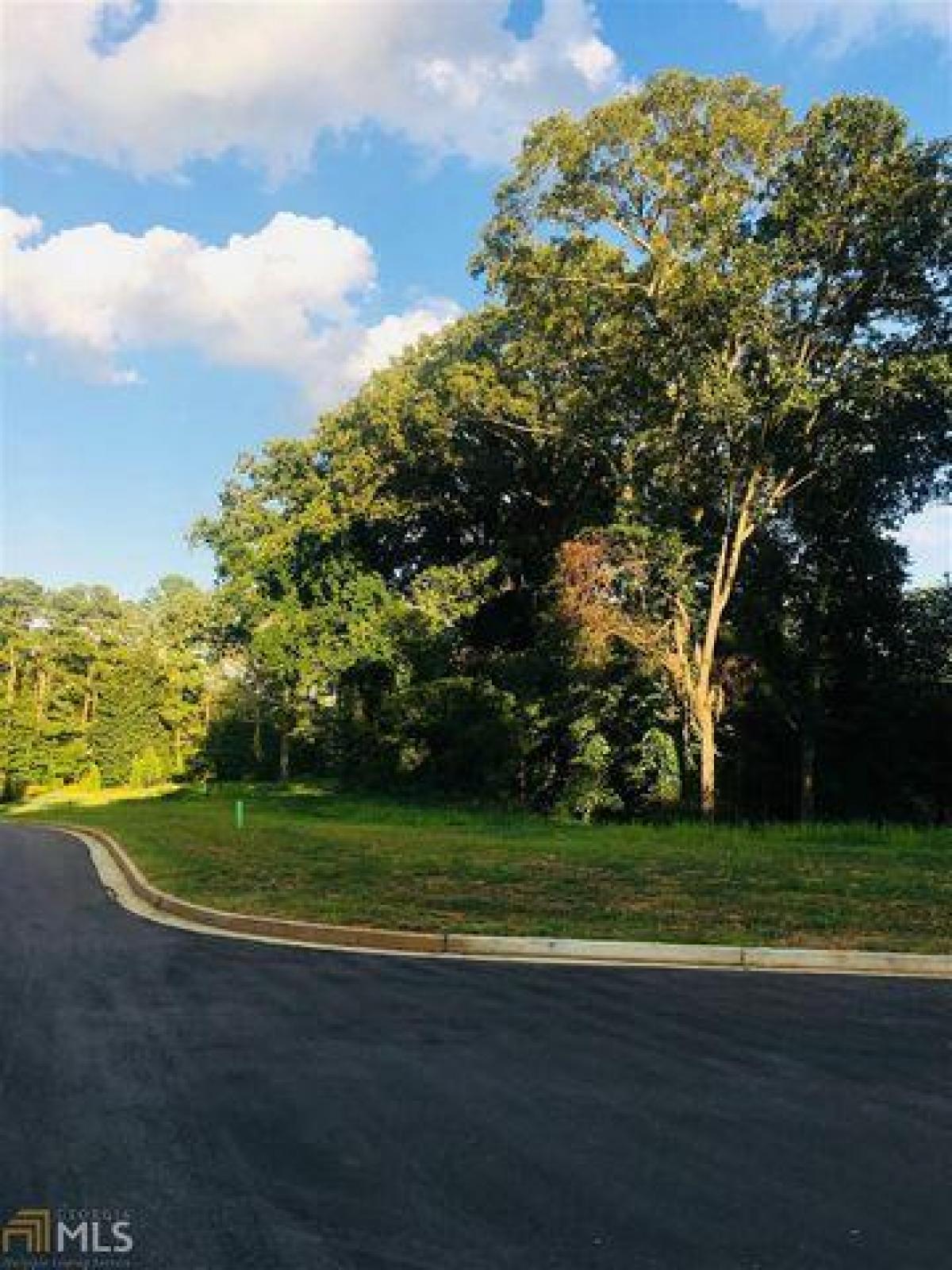 Picture of Residential Land For Sale in Roswell, Georgia, United States