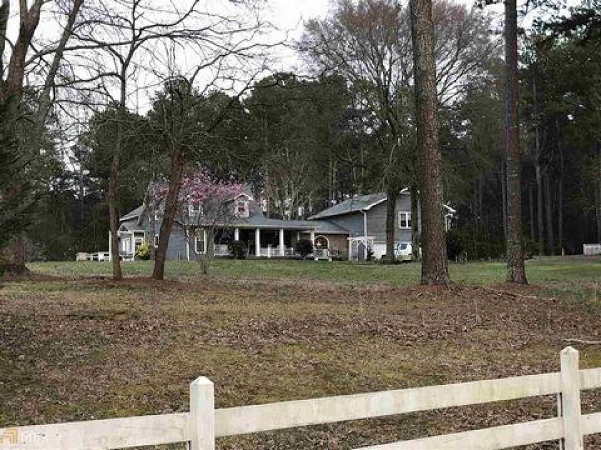 Picture of Residential Land For Sale in Lawrenceville, Georgia, United States