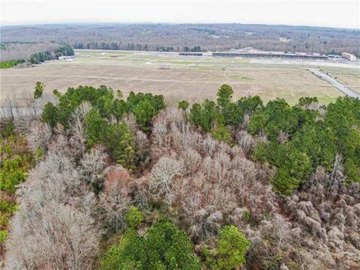 Picture of Residential Land For Sale in Commerce, Georgia, United States