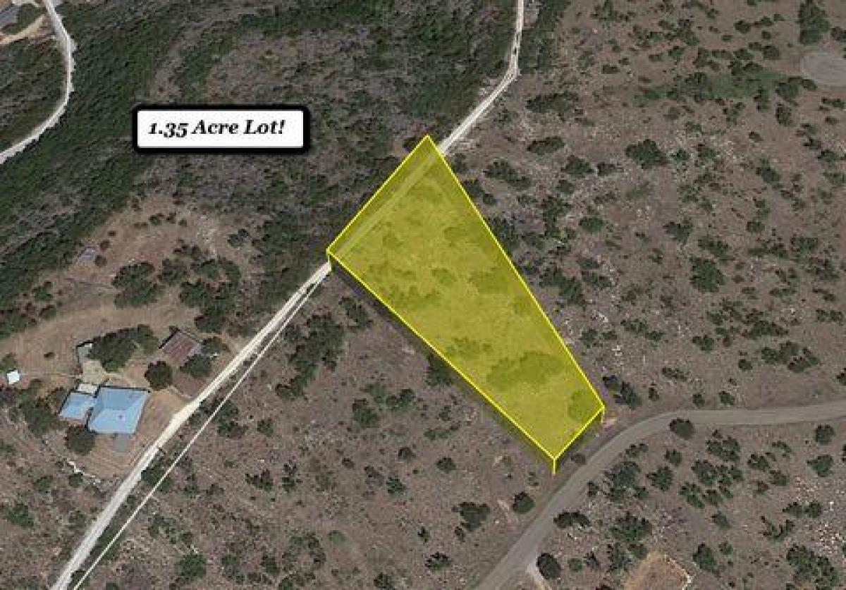 Picture of Residential Land For Sale in Kingsland, Texas, United States