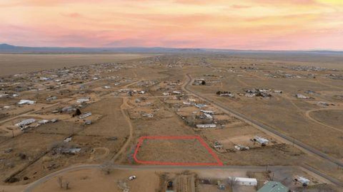 Picture of Residential Land For Sale in Los Lunas, New Mexico, United States