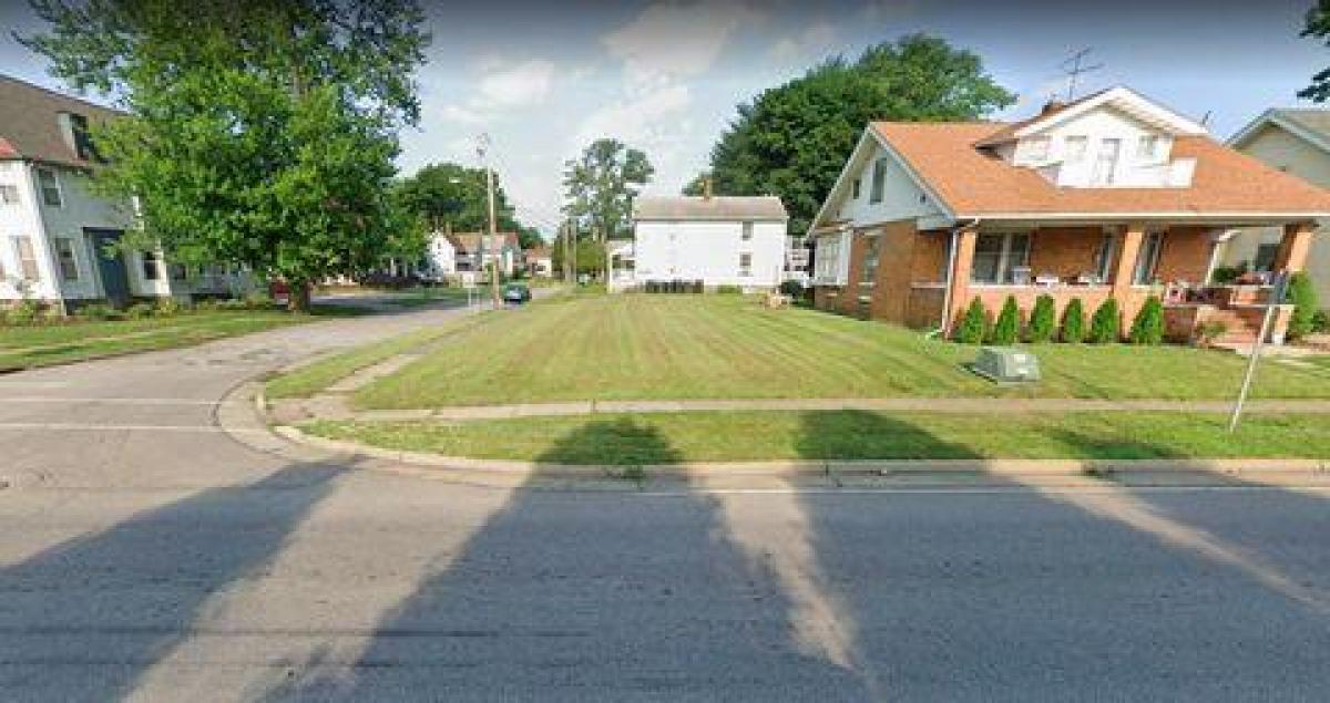 Picture of Residential Land For Sale in Elyria, Ohio, United States