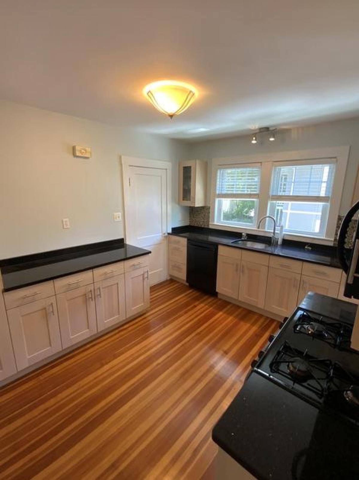 Picture of Condo For Rent in Belmont, Massachusetts, United States