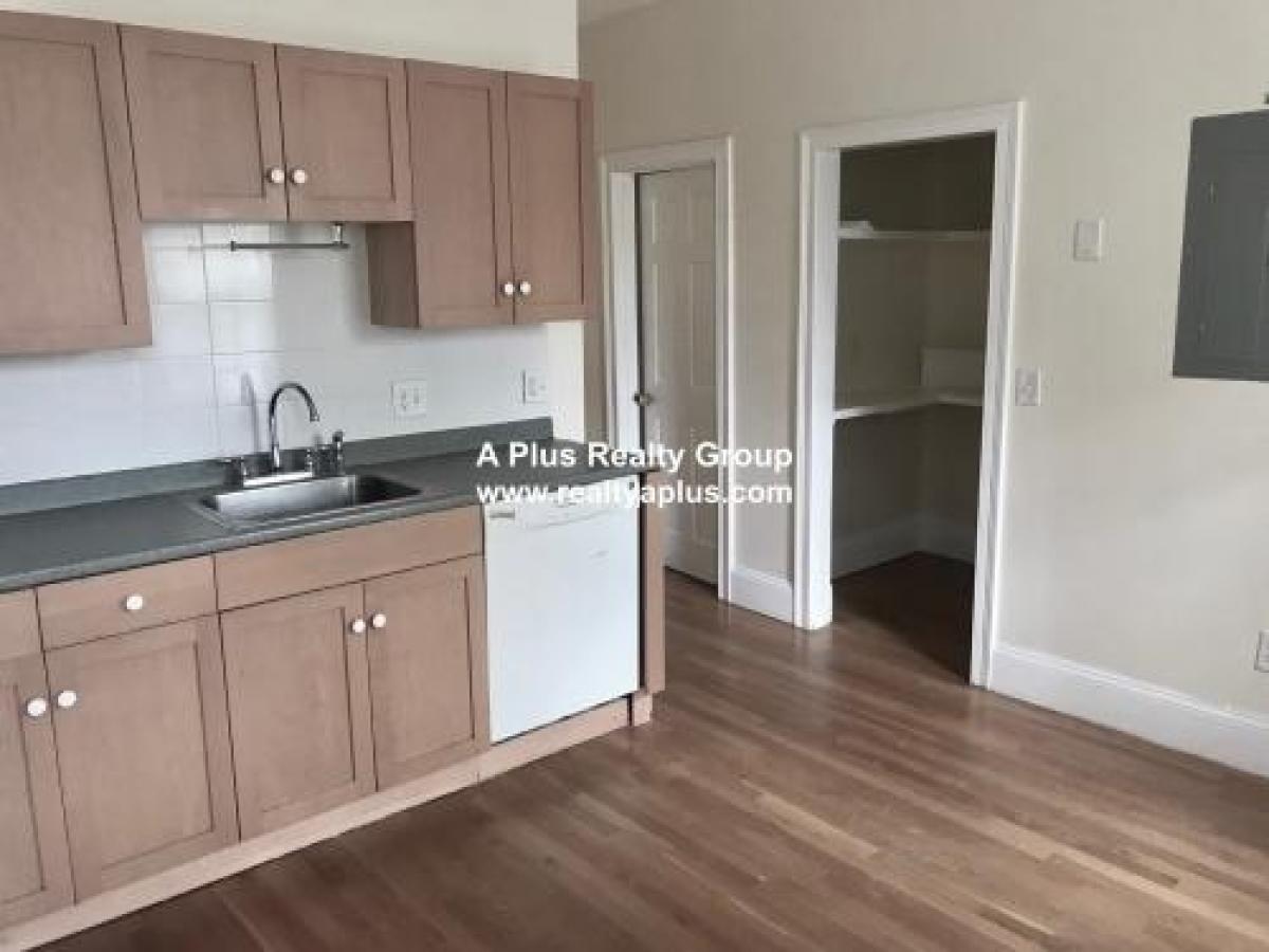 Picture of Condo For Rent in Jamaica Plain, Massachusetts, United States