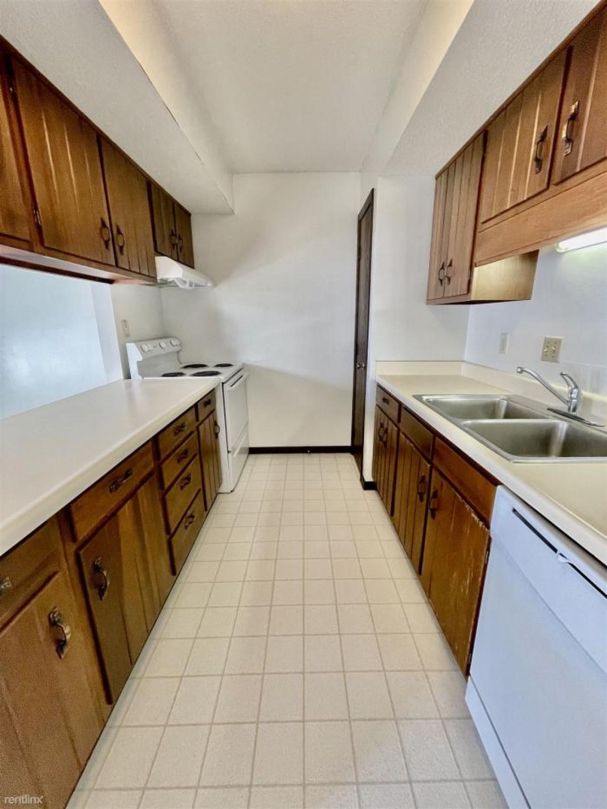 Picture of Apartment For Rent in Bettendorf, Iowa, United States