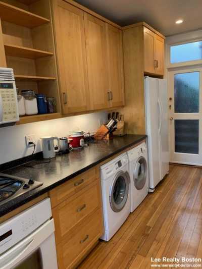 Condo For Rent in Harvard Square, Massachusetts