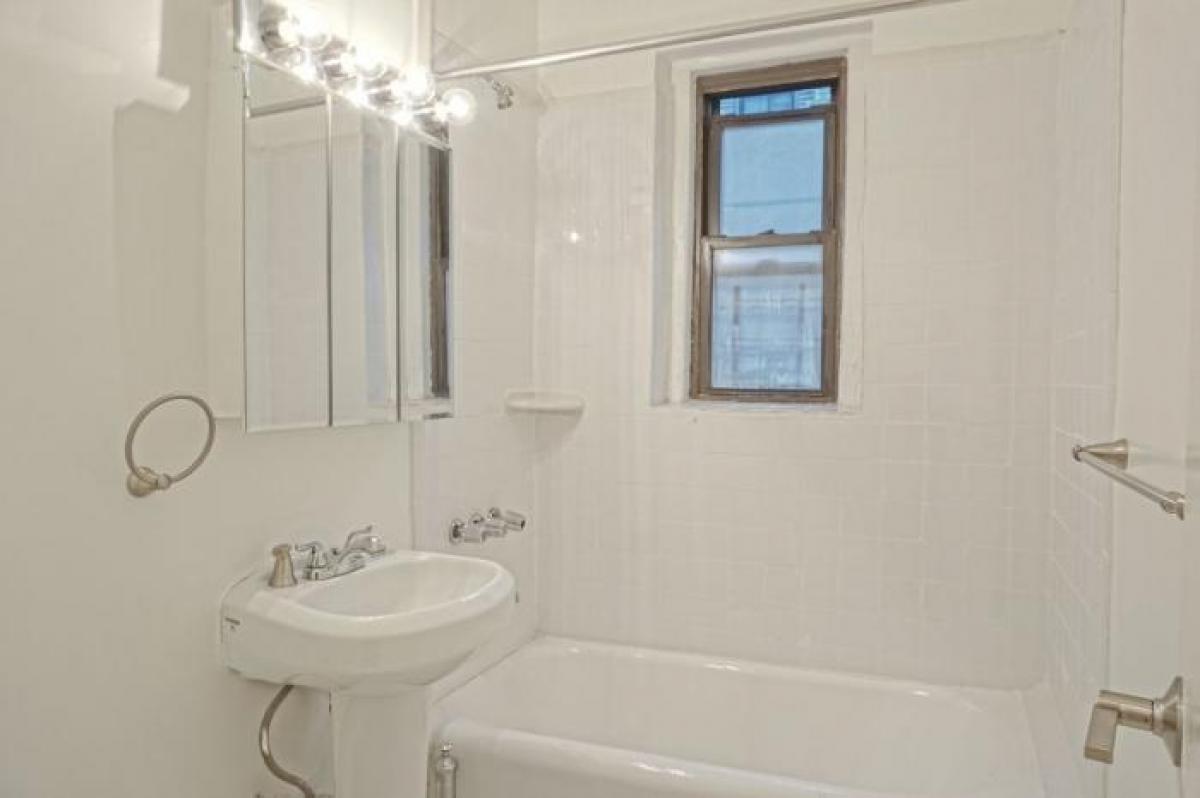 Picture of Condo For Rent in Queens, New York, United States