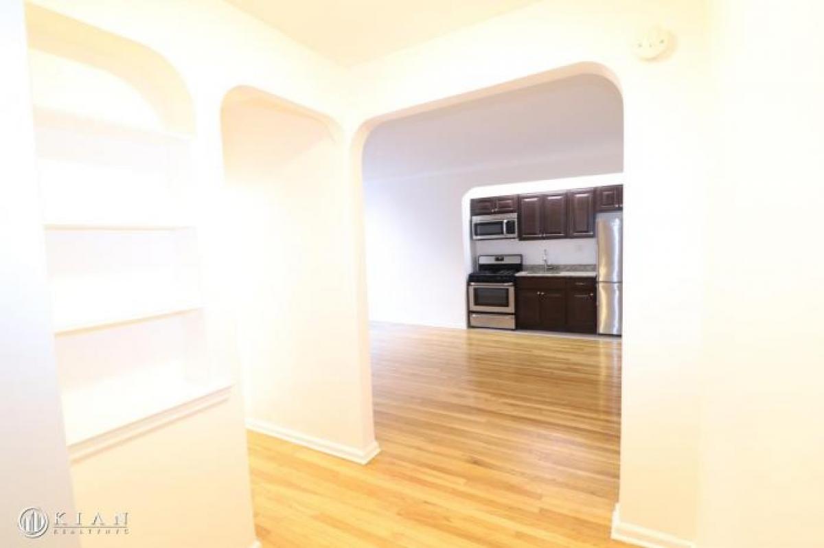 Picture of Apartment For Rent in Flushing, New York, United States