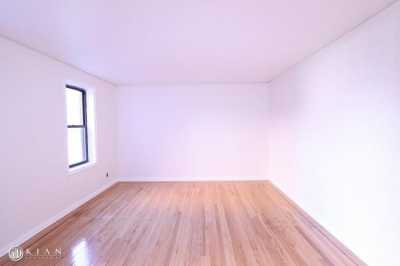 Apartment For Rent in Rego Park, New York