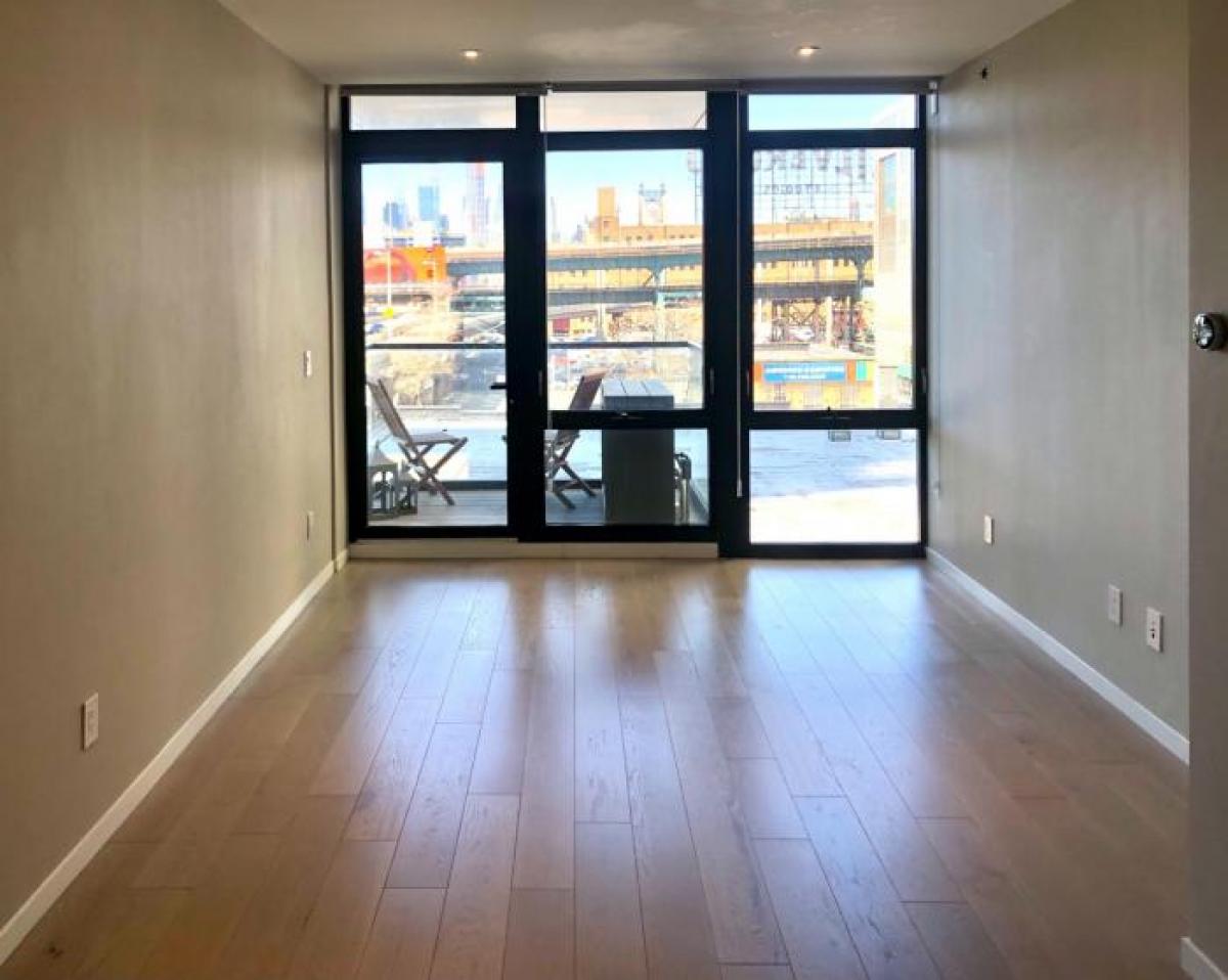 Picture of Condo For Rent in Long Island City, New York, United States