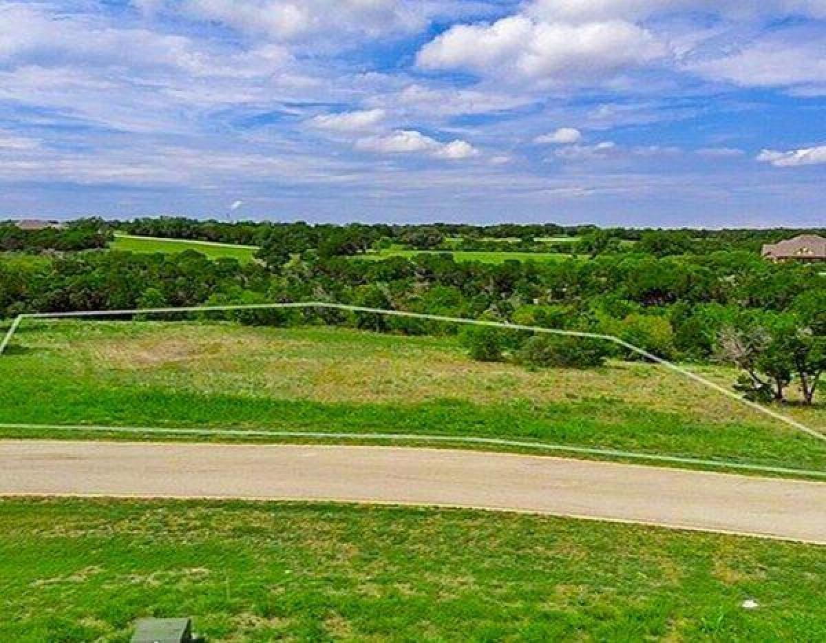 Picture of Residential Land For Sale in Cleburne, Texas, United States