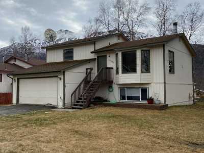 Home For Rent in Eagle River, Alaska