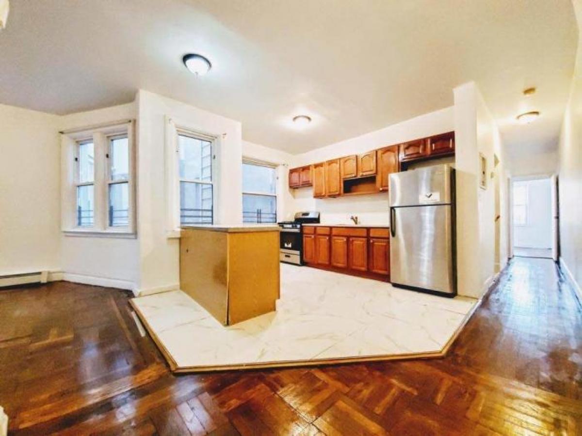 Picture of Condo For Rent in Bronx, New York, United States