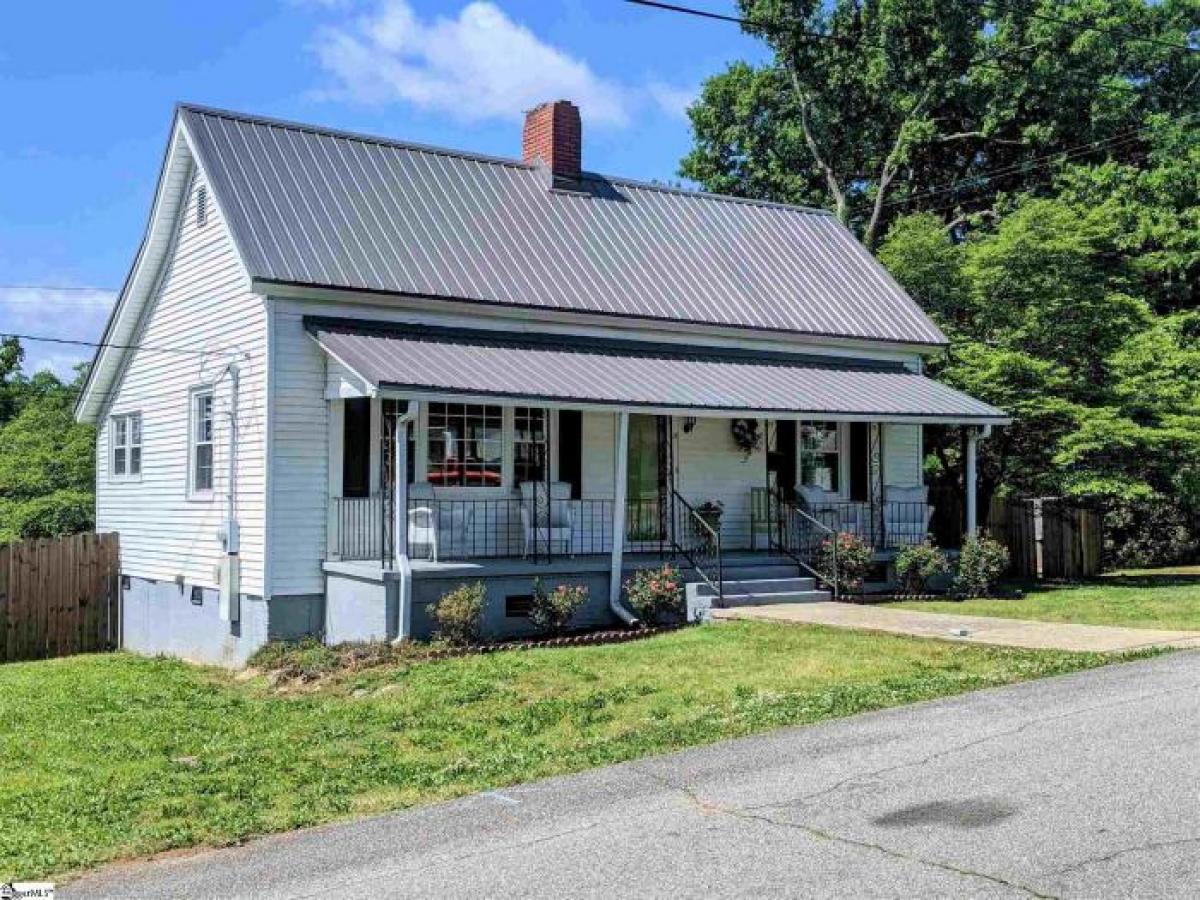 Picture of Home For Sale in Pelzer, South Carolina, United States