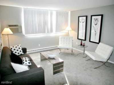 Apartment For Rent in Royal Oak, Michigan