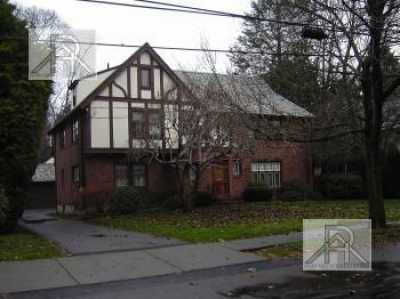 Home For Rent in Newton, Massachusetts