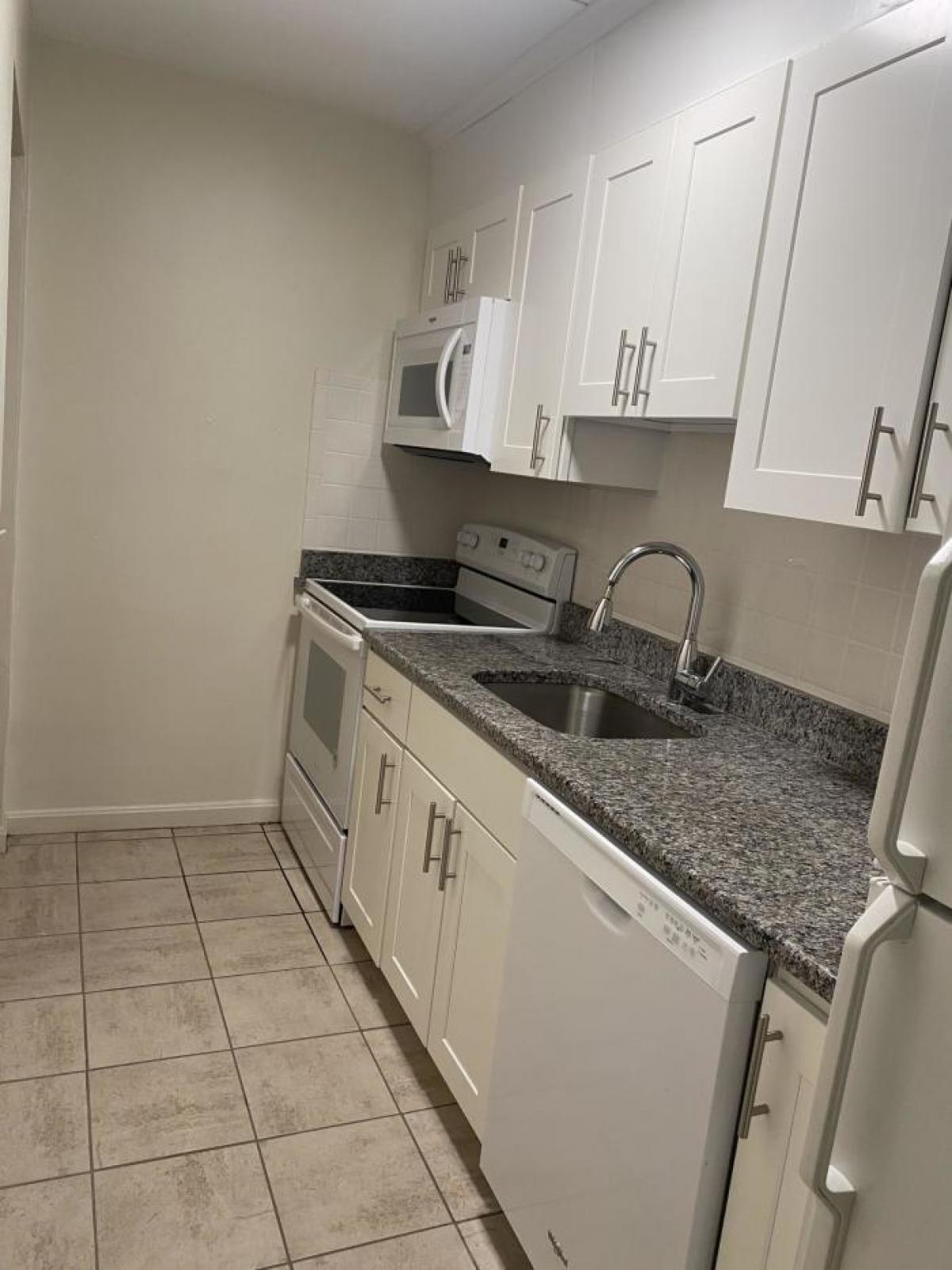 Picture of Condo For Rent in Woburn, Massachusetts, United States