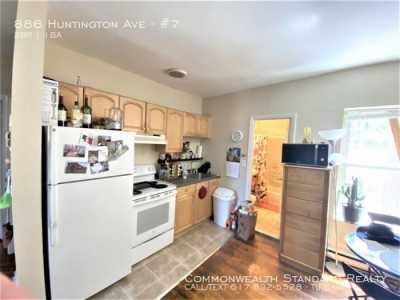 Apartment For Rent in Mission Hill, Massachusetts