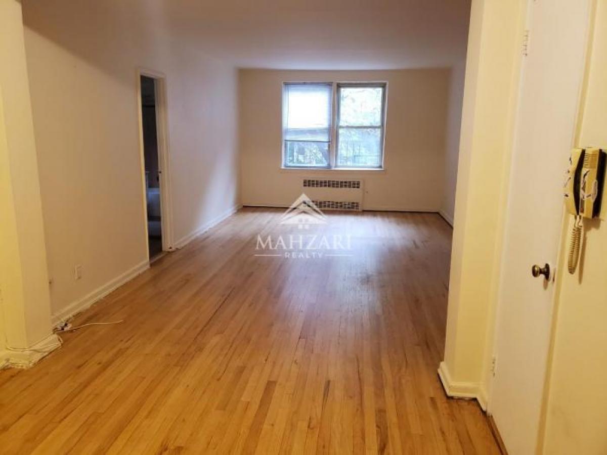 Picture of Apartment For Rent in Forest Hills, New York, United States