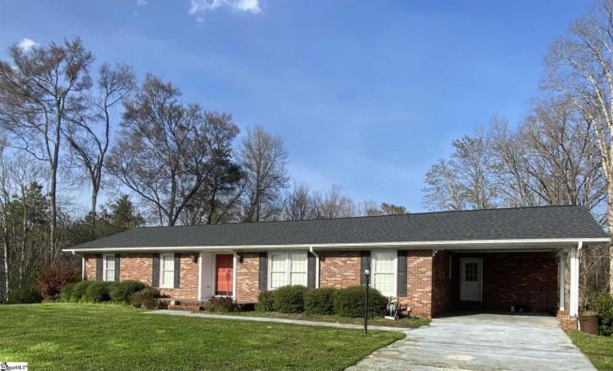 Picture of Home For Sale in Pickens, South Carolina, United States