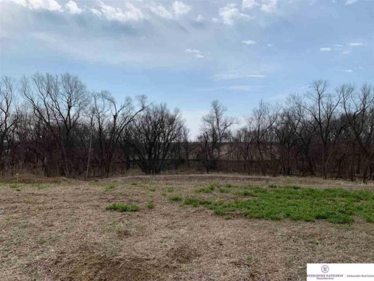 Picture of Residential Land For Sale in Papillion, Nebraska, United States