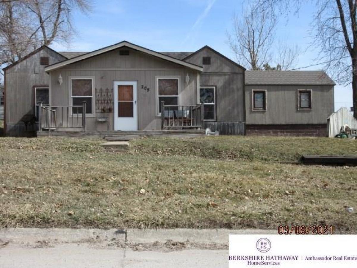 Picture of Home For Sale in Kennard, Nebraska, United States